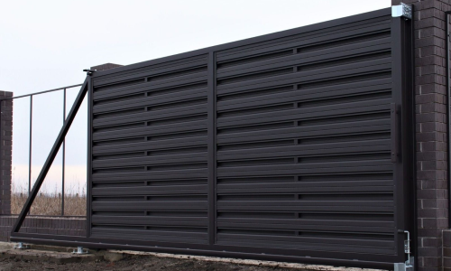 Откатные ворота с евро-штакетником